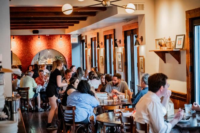 Peanut Park Trattoria в районе Маленькая Италия в Чикаго